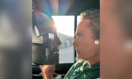 Robert Downey Jr.: Dari Masa Kelam Menuju Ikon Hollywood