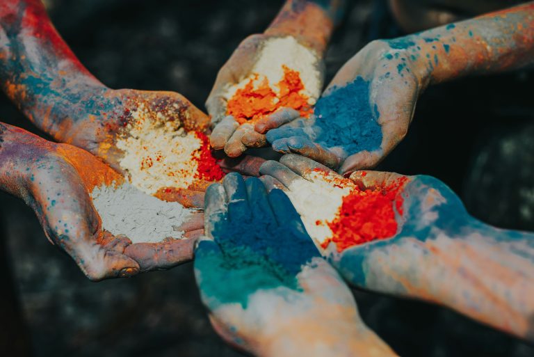 Holi: Festival Warna Yang Terbukti Mampu Memeriahkan India
