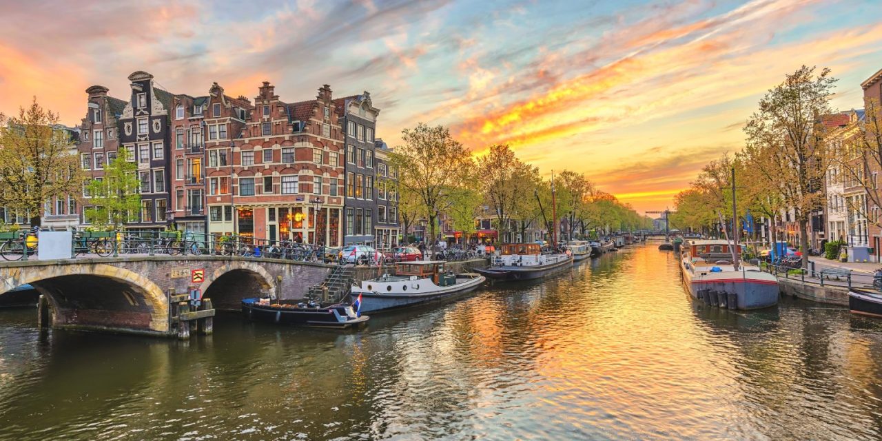Kota Amsterdam Di Belanda Banyak Miliki Spot Wisata Yang Cantik