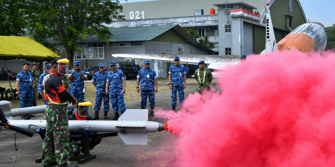 TNI AU Siapkan F16 Hingga Hawk Dengan Asap Merah Putih 17an